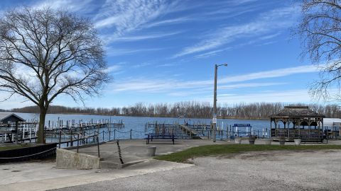 Lake Erie boat ramp, marina
